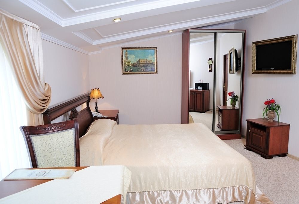 Villa Venezia Odessa Buitenkant foto